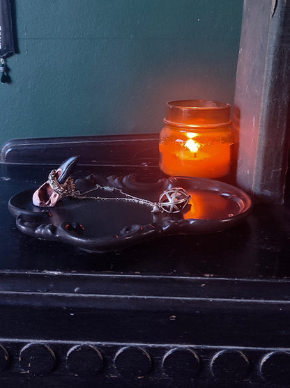 Ornate trinket tray with crow skull ring holder