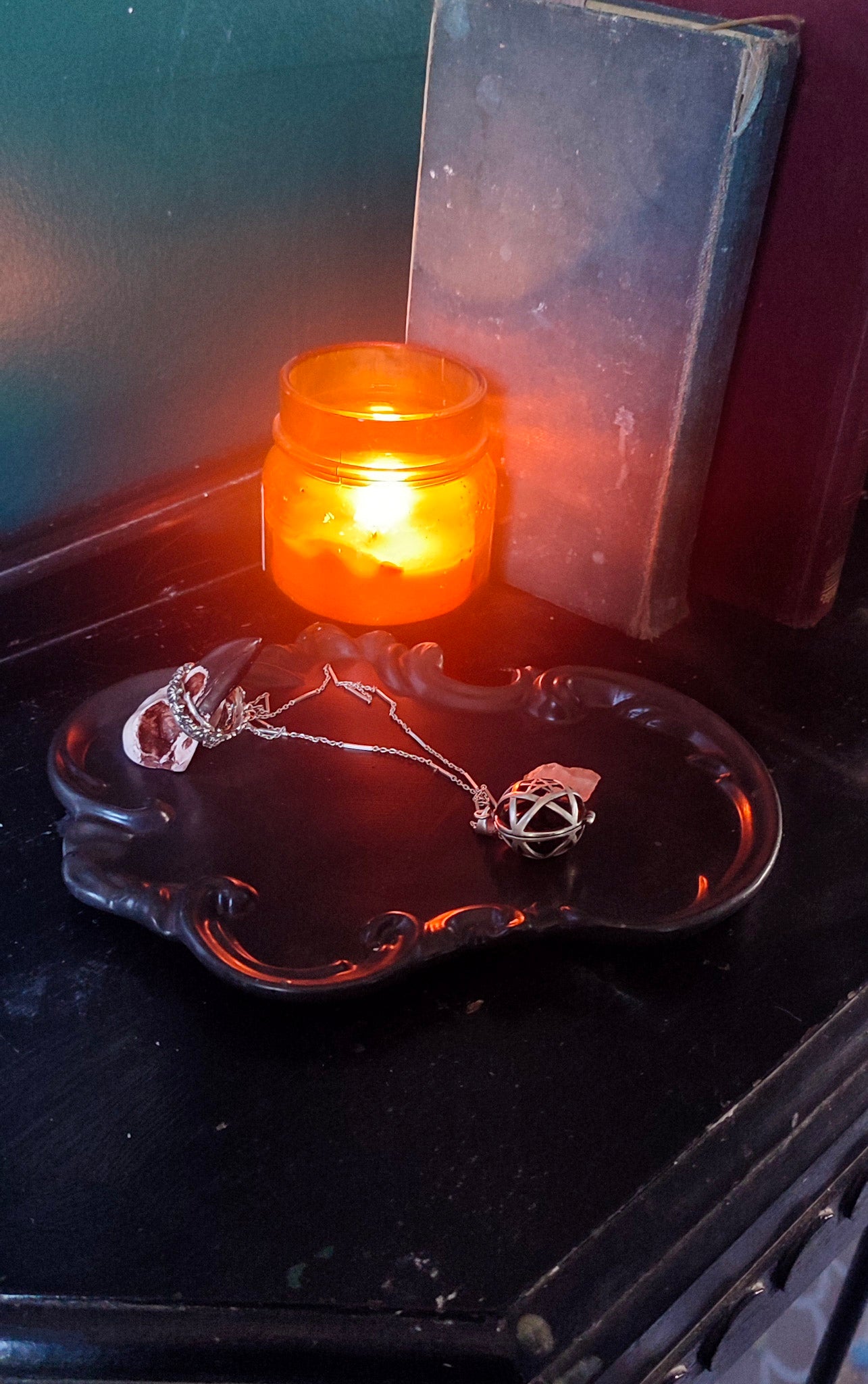 Ornate trinket tray with crow skull ring holder