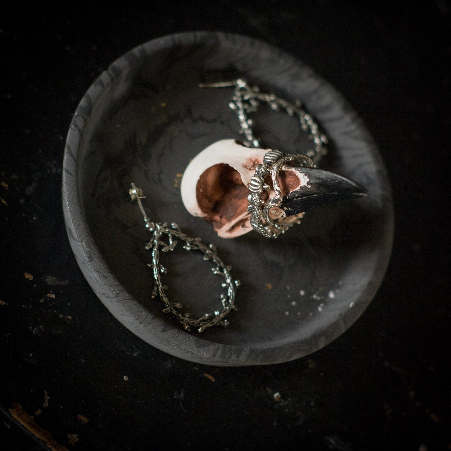 Magpie skull trinket dish with ring holder