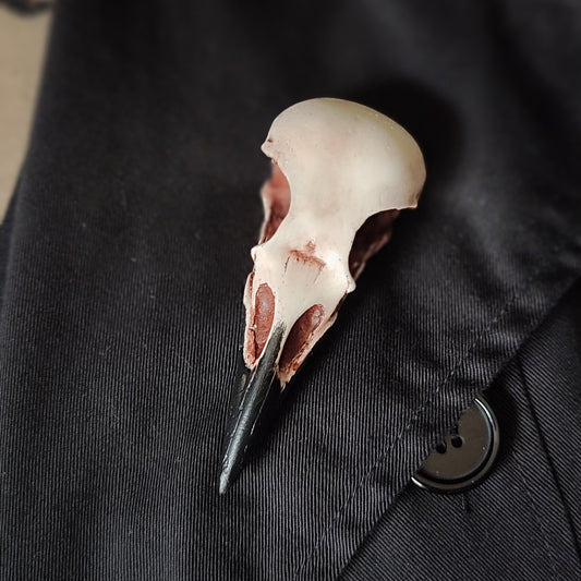 Crow skull brooch pin